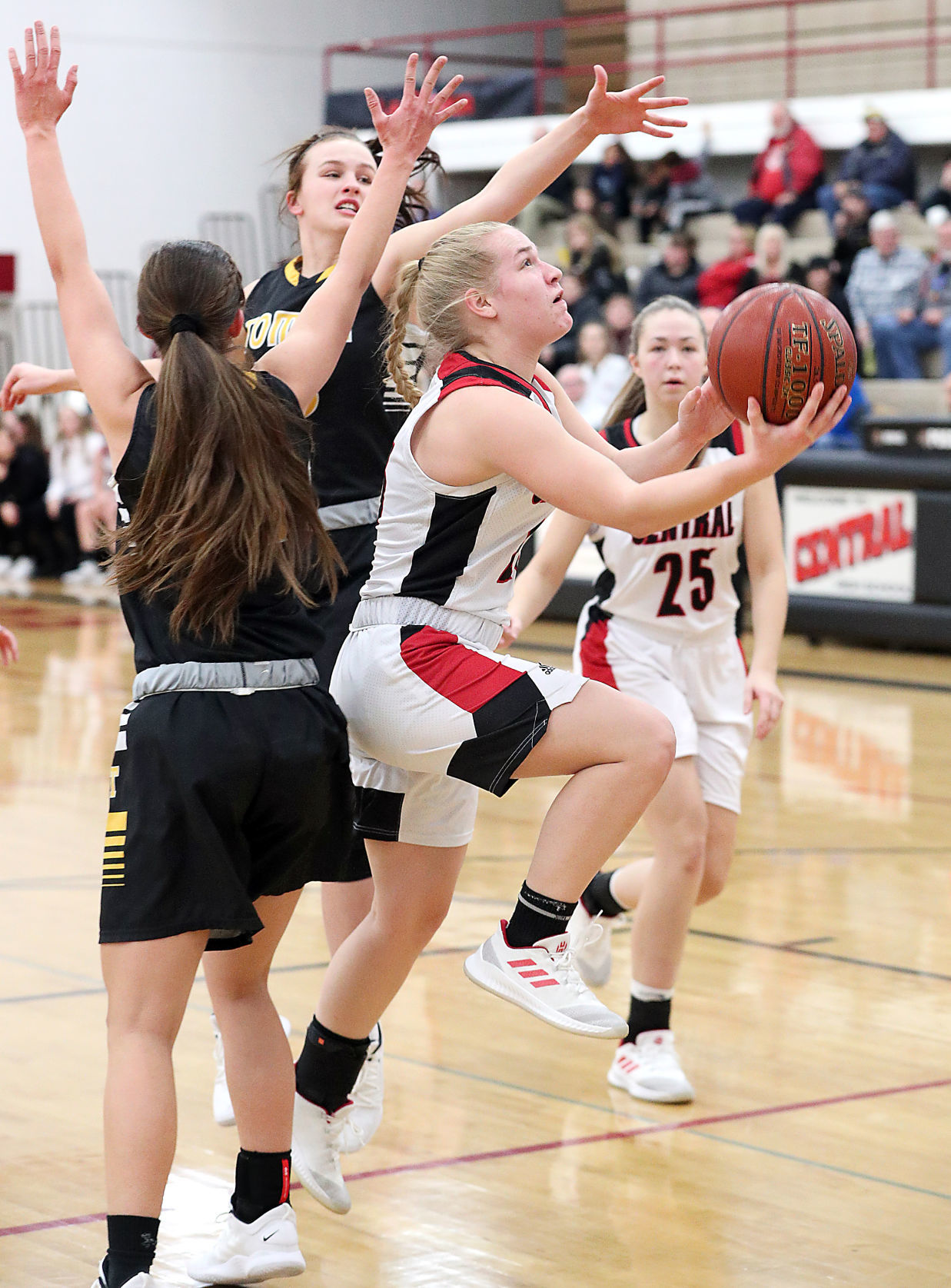 Dec 7: La Crosse Central vs Tomah